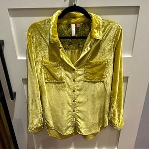Women’s yellow velvet long sleeve top